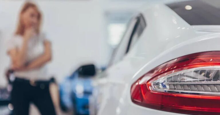 Нові авто в Україні: продаж впав на чверть, але лідери ринку не змінились 8
