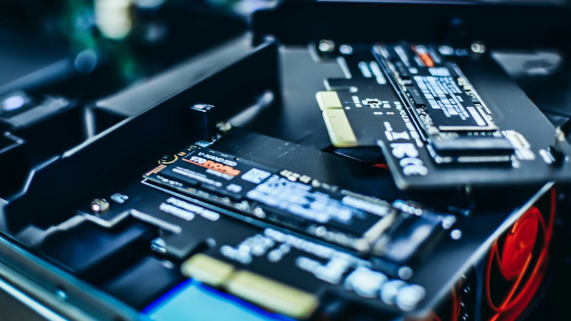 Windows 11 «забивала» системний SSD, поки другий диск стояв майже порожнім. Як це виправили?