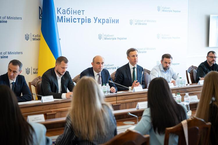 Втрата слуху: причини, симптоми, лікування