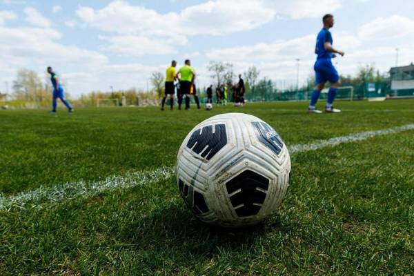 Стартували ювілейні футбольні баталії на Харківщині 5 Стартували ювілейні футбольні баталії на Харківщині 3