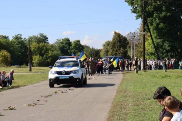 Чернігівщина прощається з сапером Центру розмінування 6