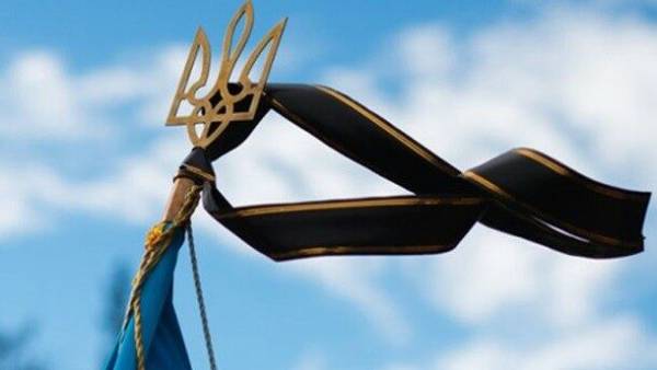 Прощання з героєм: Чернігівщина проводжає в останню путь старшого сержанта