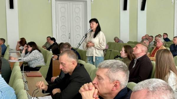 Андрій Лівенко посмертно удостоєний звання Почесного громадянина Чернігова 4 Андрій Лівенко посмертно удостоєний звання Почесного громадянина Чернігова 2