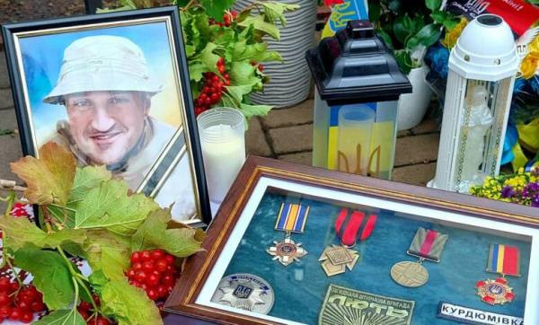 Прилуки вшанували пам'ять загиблого поліцейського Олександра Коваленка 2