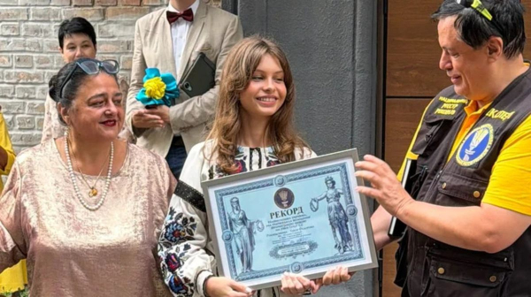 Українська школярка встановила рекорд, вразивши знанням французької