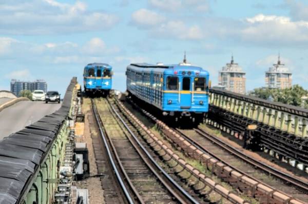 АіФ UA 28 Дворівневі повітряні тривоги: Україна змінює систему сповіщень