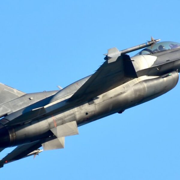 АіФ UA 47 F-16 вполюють ворожі дрони