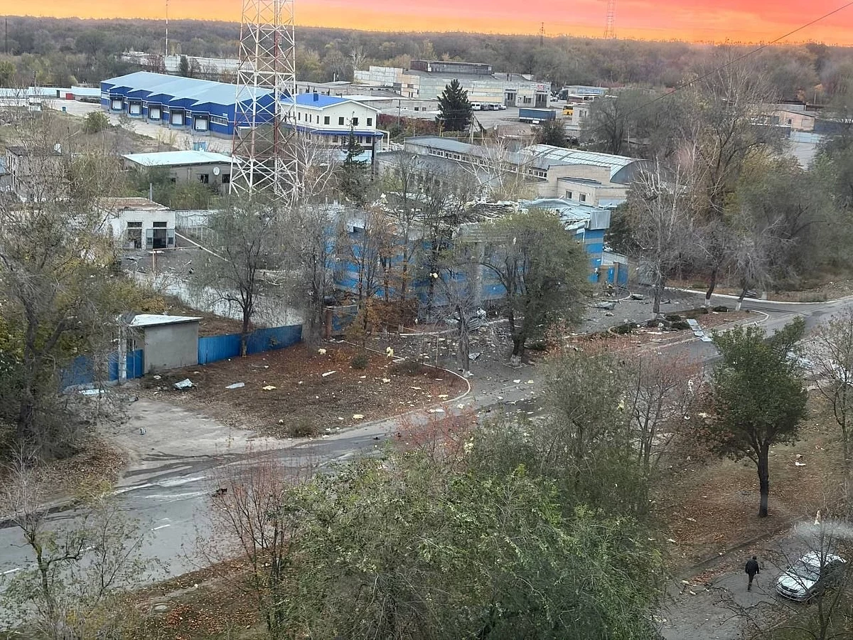 Українські дрони вразили російський центр обробки даних податкової служби 1