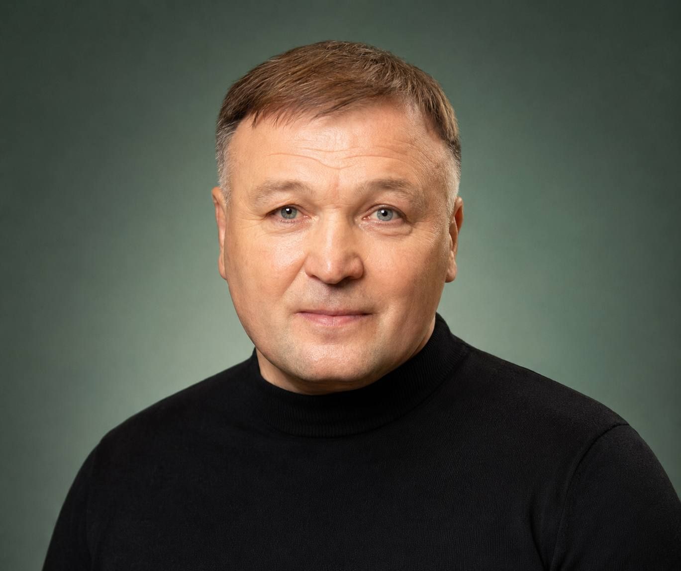 Олімпійська родина на чолі з Вадимом Гутцайтом щиро вітає Віталія Огона з переобранням головою Відділення НОК України в Хмельницькій області на період 2026-2030 років!