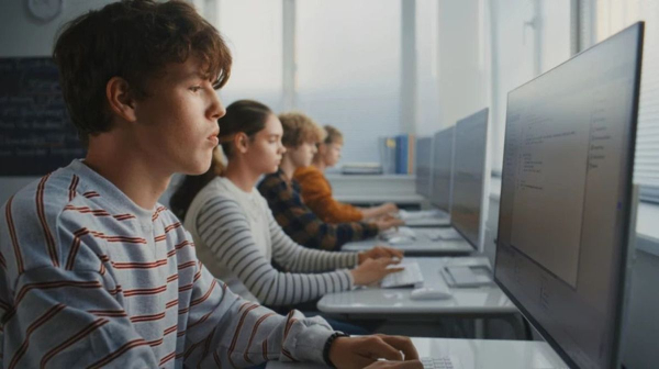 АіФ UA 36 Українські школи змагатимуться за пів мільйона доларів Global Schools Prize