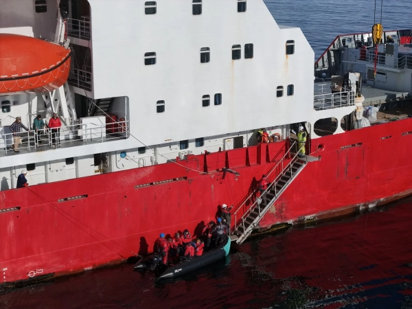 31-ша Українська антарктична експедиція успішно дісталася станції "Академік Вернадський" 33