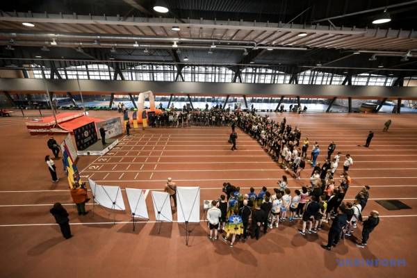 Забіг пам'яті: Тисячі хвилин допомоги, що перевершують рекорди 10