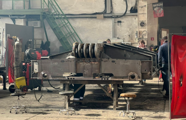 виробництво напівпричепів