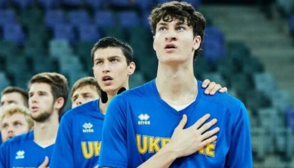 Максим Кличко вражає: два матчі за день у Франції! 2 Максим Кличко вражає: два матчі за день у Франції! 2