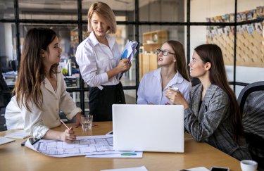 жінки офіс ноутбук робота працівниці