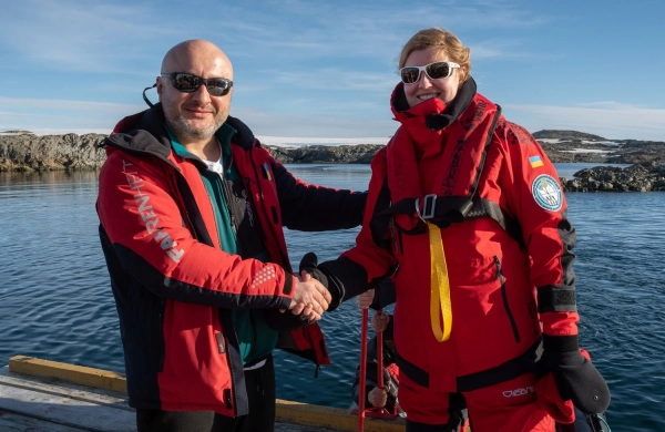 31-ша Українська антарктична експедиція успішно дісталася станції "Академік Вернадський" 34