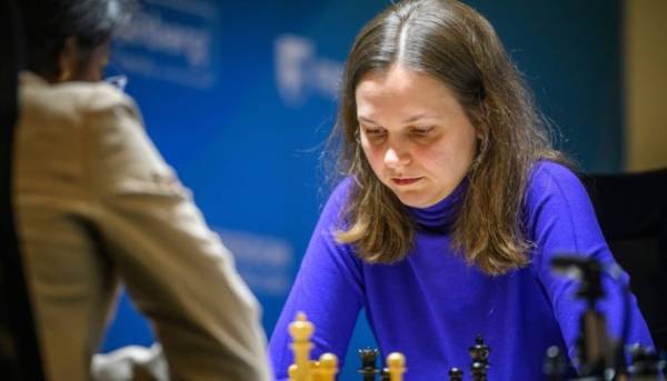 Анна Музичук впевнено тримає першу позицію на Турнірі претенденток-2026 2 Анна Музичук впевнено тримає першу позицію на Турнірі претенденток-2026 2