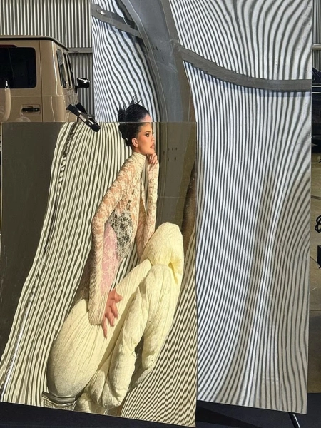 Кайлі Дженнер запалює: відверті образи для нового випуску Puss Puss 22 Кайлі Дженнер запалює: відверті образи для нового випуску Puss Puss 20