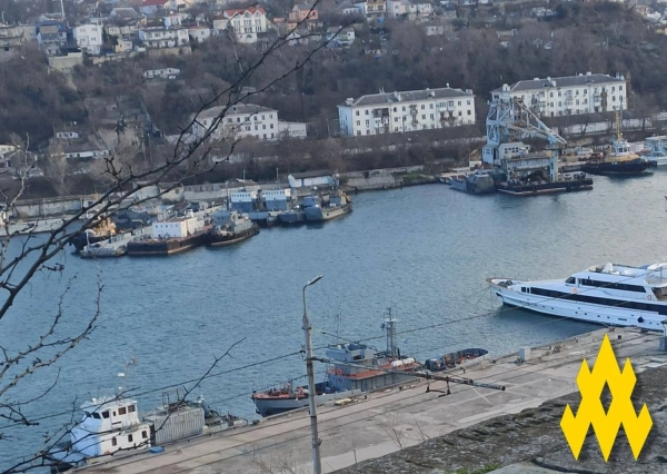 "АТЕШ" викрив переміщення бойових катерів ЧФ РФ углиб Севастополя 12