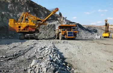 Ділянку суглинків на Рівненщині розіграли з третьої спроби / Depositphotos видобуток корисних копалин