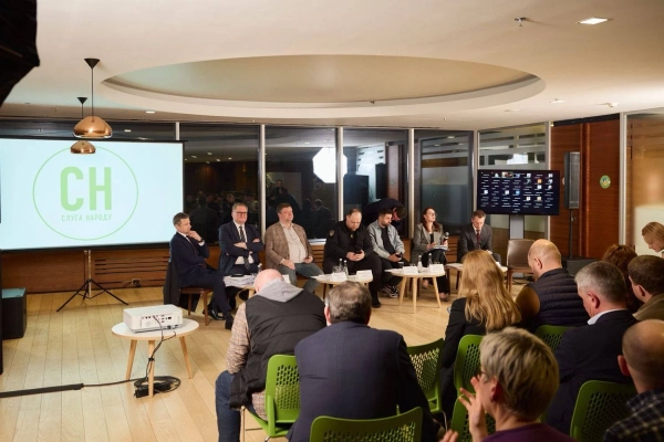 "Слуги" на засіданні фракції обговорили з міністрами законопроєкти для виконання зобов’язань України перед донорами