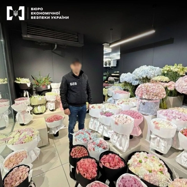 Квітковий бізнес в Одесі: як фіктивні ФОПи розкрили схему 10