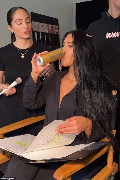 Кардаш'ян приголомшує запуском нового енергетика, але рекламні знімки викликають хвилю обурення 16