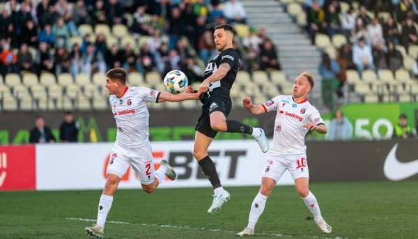 «Полісся» забиває «Вересу» у видовищній нічиїй у Житомирі 2